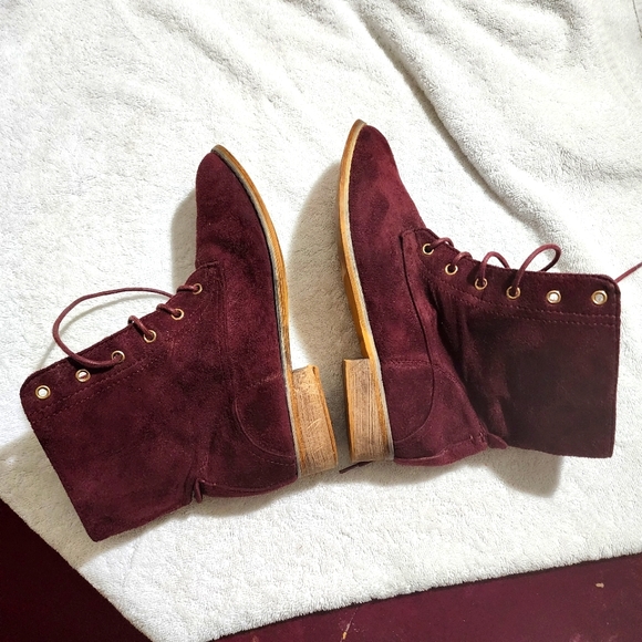 BU Collection Burgundy Boots - Picture 10 of 10